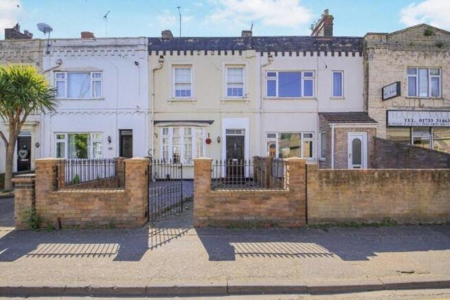 4 bed property, in Oundle Road, £260,000