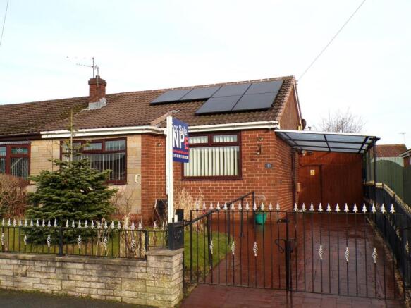 2 bed property, in Knowl Street, £239,950
