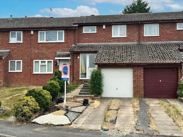 2 bed property, in Sharpley Drive, £170,000