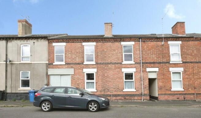 5 bed property, in Shaw Street, £250,000