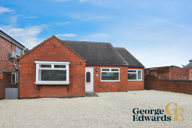 3 bed property, in Measham Road, £325,000