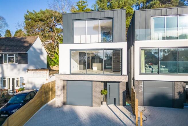 4 bed property, in Alton Road, £1,100,000