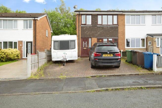 3 bed property, in Thornvale, £185,000