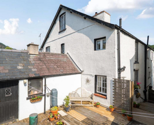 3 bed property, in Church Street, £260,000