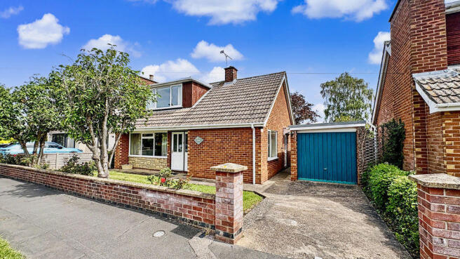 3 bed property, in Merleswen, £260,000