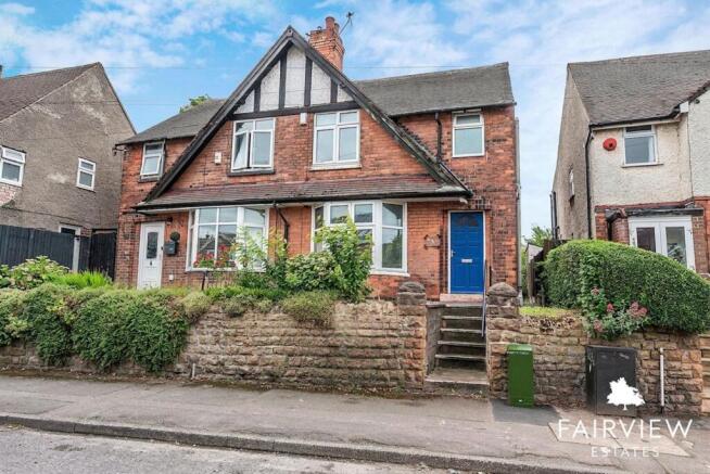 3 bed property, in Carlton Hill, £220,000