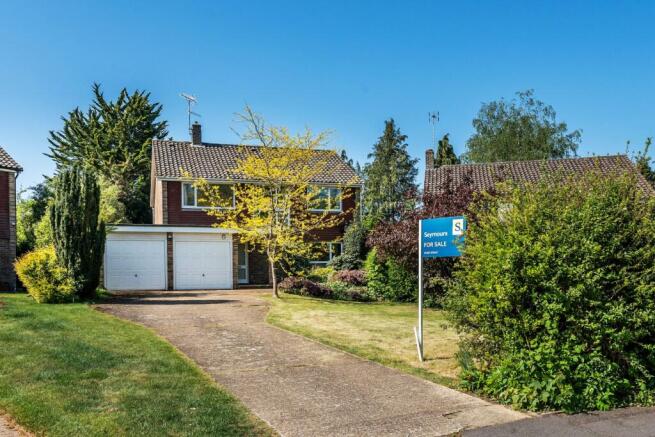 4 bed property, in Guildford, £1,150,000