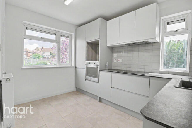3 bed property, in Dale Road, £425,000