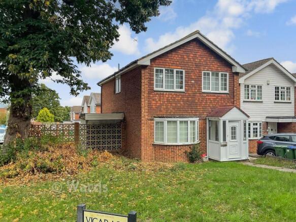 4 bed property, in Carlton Road, £500,000