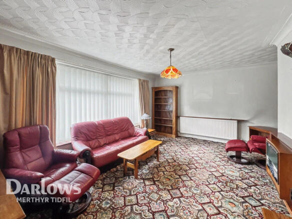 3 bed property, in Fir Tree Drive, £210,000