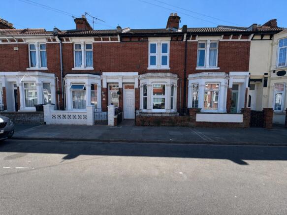 3 bed property, in Tredegar Road, £260,000