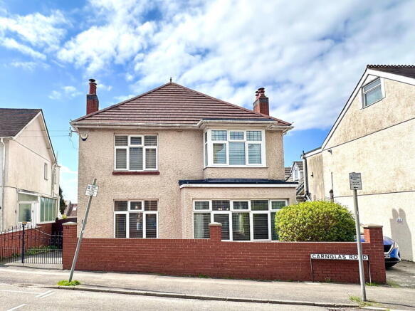 4 bed property, in Carnglas Road, £375,000