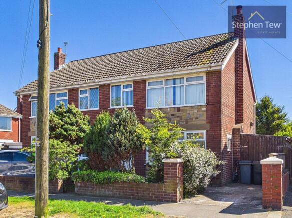 4 bed property, in Kimberley Avenue, £225,000