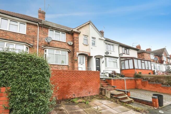 3 bed property, in Hawkesyard Road, £195,000