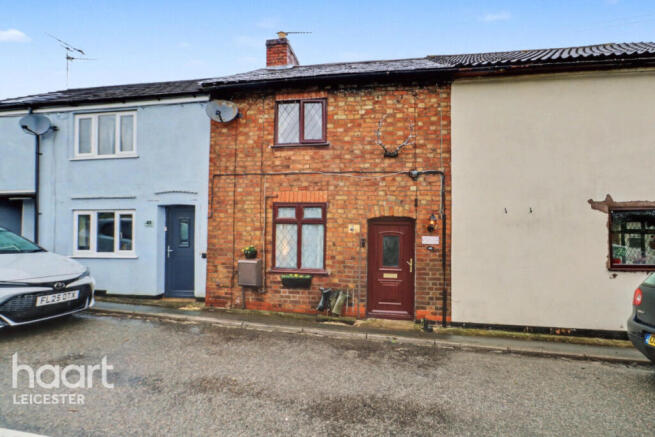 2 bed property, in Thornton Lane, £190,000