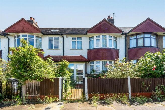 3 bed property, in Ivymount Road, £675,000