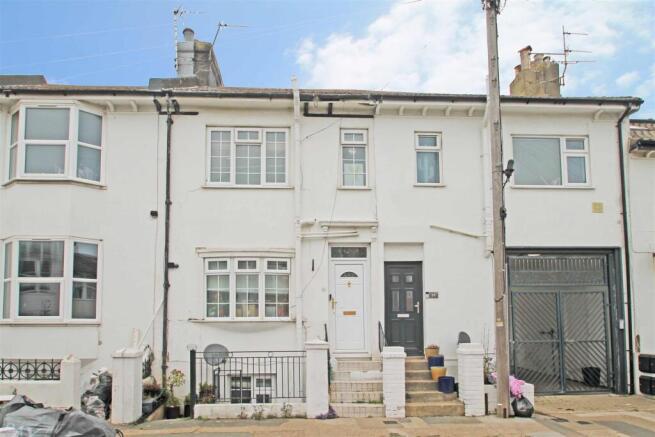 3 bed property, in Shirley Street, £575,000