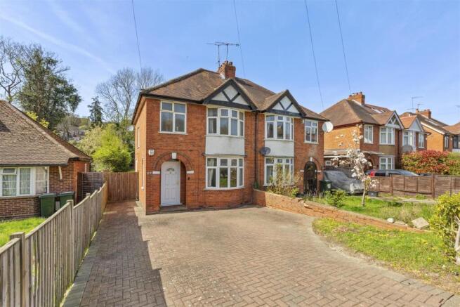 3 bed property, in Micklefield Road, £425,000
