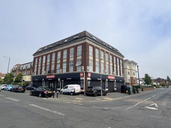 1 bed property, in Flat 8 Holt House, £80,000