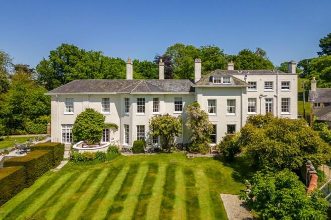 8 bed property, in Brog Street, £4,950,000