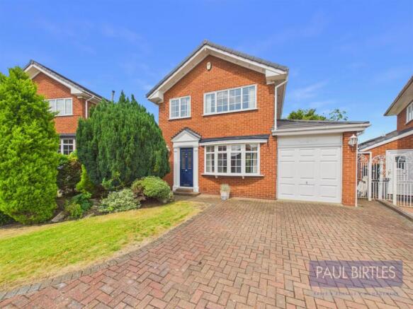 3 bed property, in Links Rise, £450,000