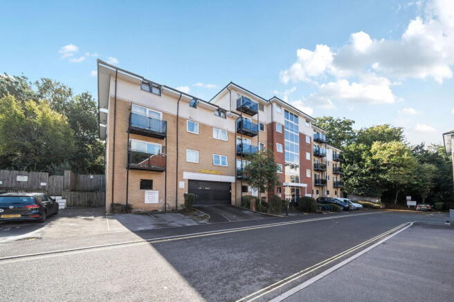 3 bed property, in Seacole Gardens, £210,000