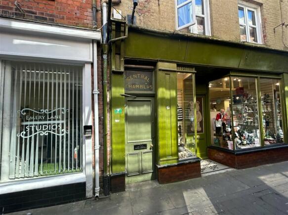 1 bed property, in Emery Lane, £50,000