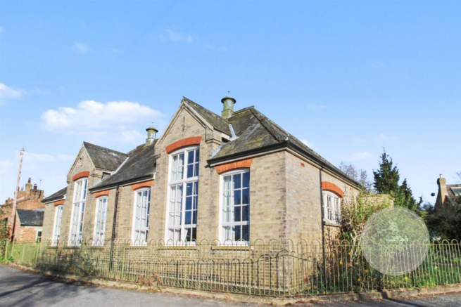 3 bed property, in Unique Character Home- The Old School, £225,000