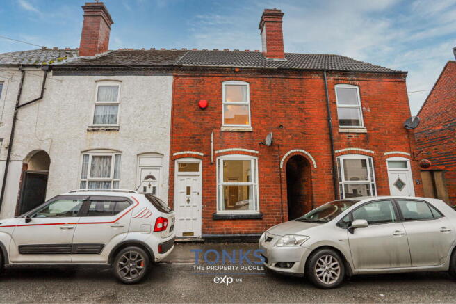 2 bed property, in Clement Road, £130,000