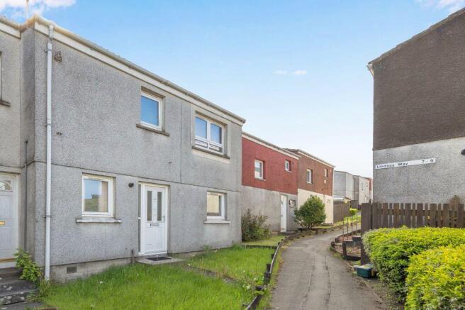 1 bed property, in 2A Lindsay Way, £65,000