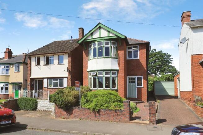 3 bed property, in Adam Street, £300,000