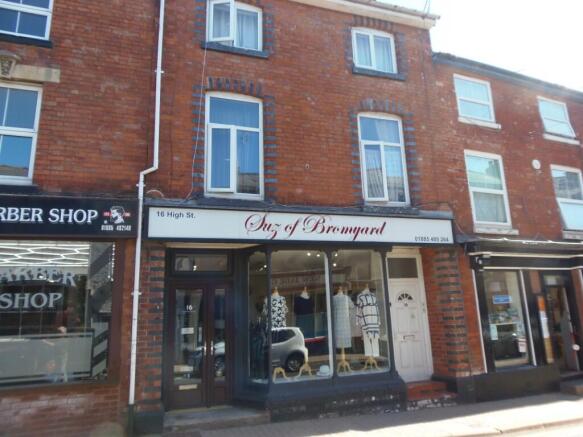 5 bed property, in High Street, £220,000