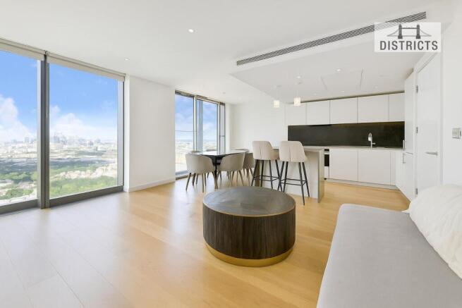 2 bed property, in Landmark Pinnacle, £1,030,000