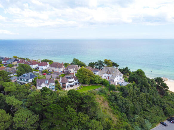 6 bed property, in Sandbourne Road, £2,500,000
