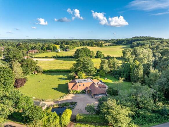 6 bed property, in August Lane, £2,850,000