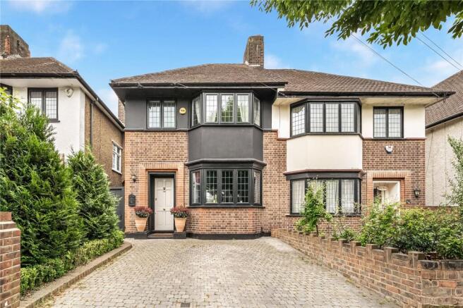 3 bed property, in Heriot Avenue, £625,000