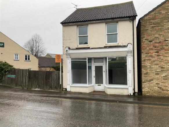 3 bed property, in Sand Street, £280,000