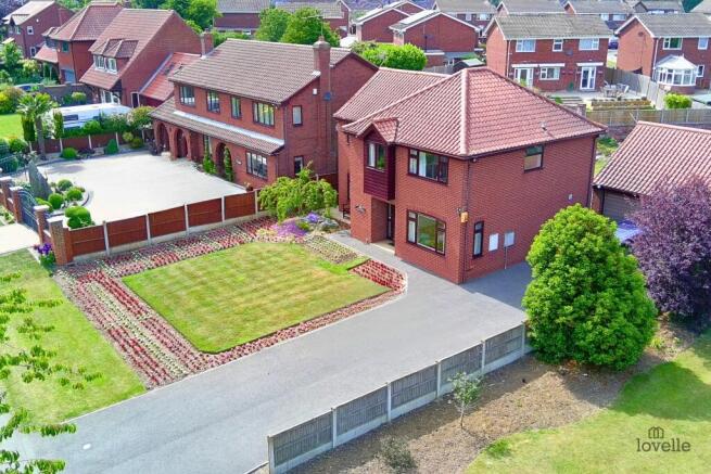 4 bed property, in Horkstow Road, £425,000
