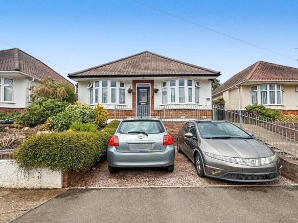 3 bed property, in Oulton Road, £360,000