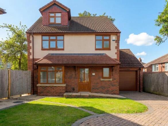 4 bed property, in Sycamore Villa, £650,000