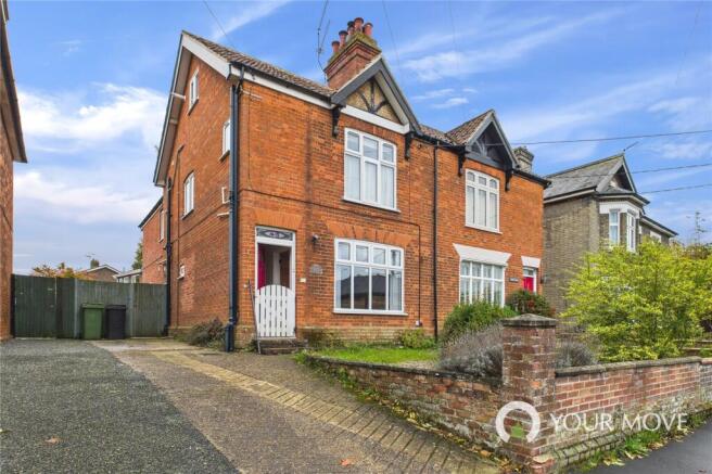 3 bed property, in London Road, £350,000