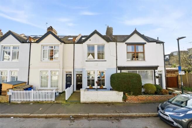 4 bed property, in Gould Road, £900,000