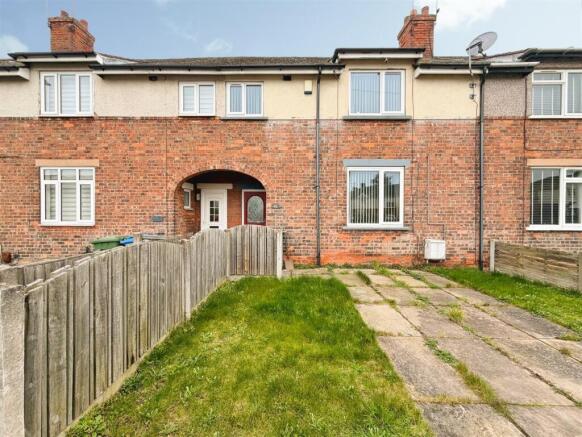 3 bed property, in Waterslack Road, £120,000