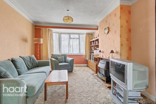 3 bed property, in Albany Road, £525,000