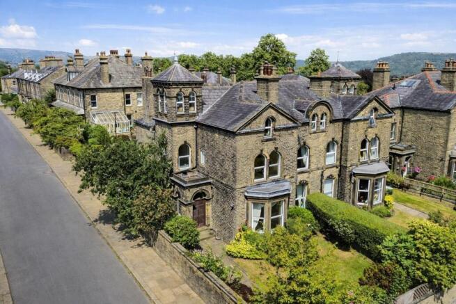 6 bed property, in Glenmaye, £600,000