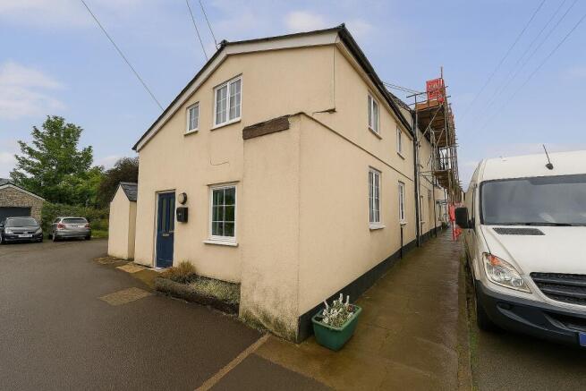 2 bed property, in Old Market Street, £200,000