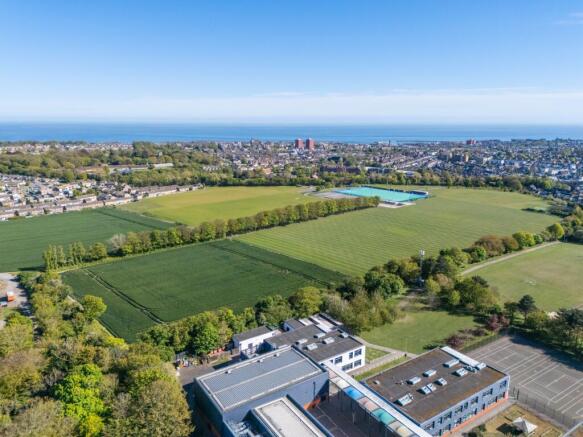 Studio, in Newlands Lane, £350,000