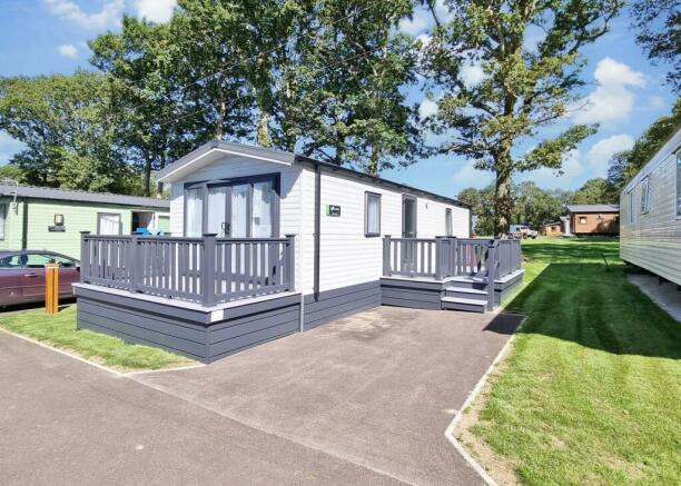 2 bed property, in Bluebell Park, £75,000