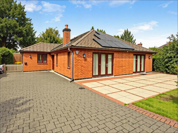 3 bed property, in Coventry Road, £525,000