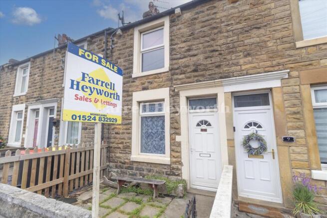 2 bed property, in Combermere Road, £130,000
